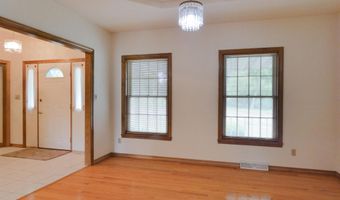 125 E WAYFARER Ln, Appleton, WI 54913