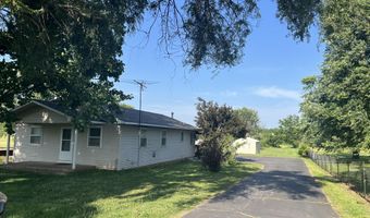 18326 Lawrence 1182, Aurora, MO 65605