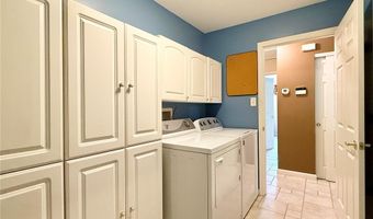 10218 Carlton Place Ct, Affton, MO 63123