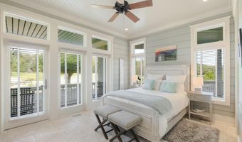 2 Fort Holmes Trl, Bald Head Island, NC 28461
