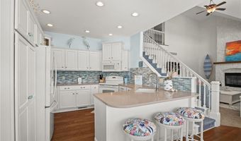 934 Lake Viking Ter, Altamont, MO 64620