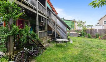 305-307 N Winooski Ave, Burlington, VT 05401