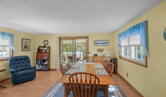 26 Lloyd Dr, Coventry, RI 02816