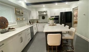 109 Cobble HIll Rd, Lincoln, RI 02865