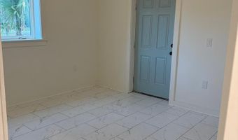 348 12th St, Apalachicola, FL 32320