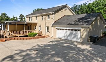1025 Neely Dr, Asheboro, NC 27205