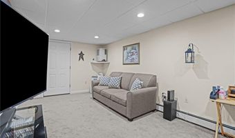 65 Albion Rd, Cumberland, RI 02864