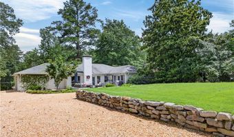 819 E UNIVERSITY Dr, Auburn, AL 36830