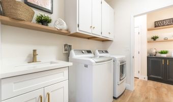 10410 Nostalgia Cir, Las Vegas, NV 89135