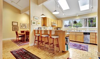 4040 Wispen Cir, Anchorage, AK 99517