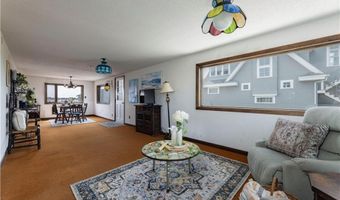 18 Beach Row, Narragansett, RI 02879