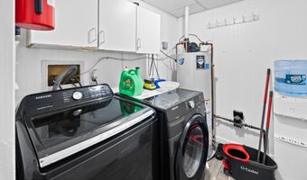 14 Georgetown Blvd, Barnegat, NJ 08005