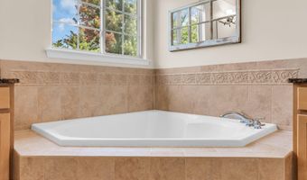 4 Faulkners Pl, Barnegat, NJ 08005