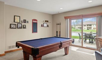 904 Eagle Creek Blvd SW, Altoona, IA 50009