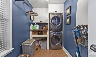 810 COTSWOLD Way, Auburn, AL 36832