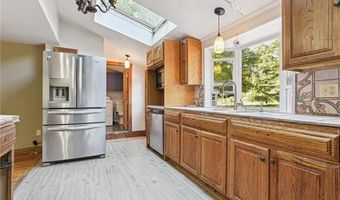 89 Maxson Hill Rd, Hopkinton, RI 02804