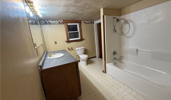 701 N Hundley St, Albany, MO 64402