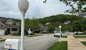 411 Chestnut Ln, Allegheny Twp., PA 15613