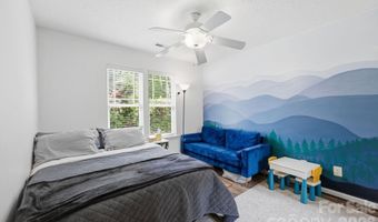51 Sunview Cir, Arden, NC 28704