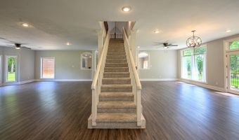 100 Plantation Ln, Batesville, AR 72501