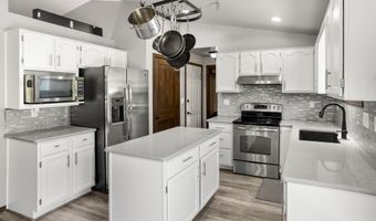 W3268 HEARTLAND Court, Appleton, WI 54915