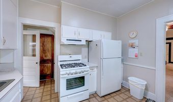 509 N 5th St, Arkansas City, KS 67005
