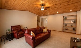 6828 Aurora Dr, Akeley, MN 56433
