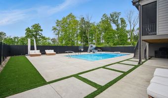 1004 NW Hugg Dr, Polk City, IA 50226