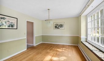 20 Adirondack Dr, East Greenwich, RI 02818