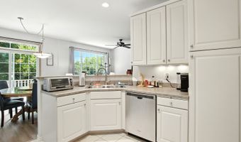 2965 Talaga Dr, Algonquin, IL 60102
