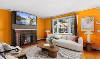 389 Great Rd, Lincoln, RI 02865