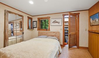 29 Old Forty Acre Mountain Rd, Danbury, CT 06811