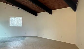 2823-2825 Ontario St, Ames, IA 50014