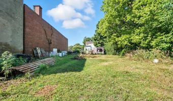 6105 Vine St, Cincinnati, OH 45216