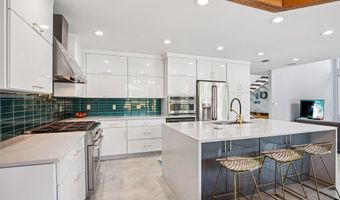 248 11TH St, Atlantic Beach, FL 32233