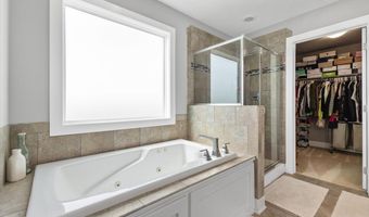 1704 NW Ridge Rd, Ankeny, IA 50023