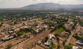 808 Camino Del Prado NW, Albuquerque, NM 87114