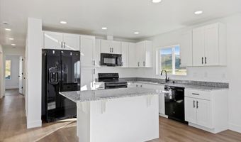 8 Punkin Center Rd, Bellevue, ID 83313