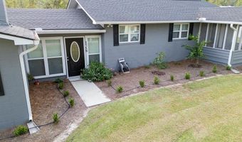 1758 Easons Bluff Rd, Baxley, GA 31513