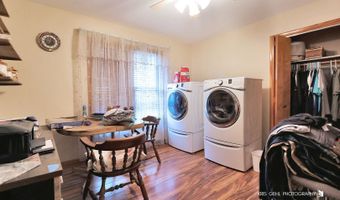 20 W371 Diversey Ave, Addison, IL 60101