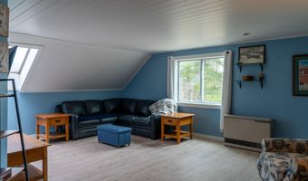 586 Quarry Rd, Wells, ME 04090