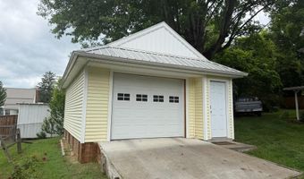 283 Webster St, Alderson, WV 24910