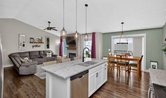 4116 NW Applewood St, Ankeny, IA 50023