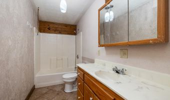 15562 Lawrence 1170, Aurora, MO 65605