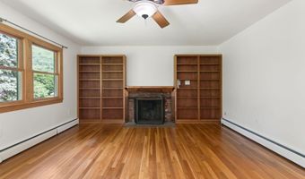 138 Wantastiquet Dr, Brattleboro, VT 05301