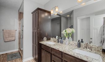 1408 Ledges Dr, Ames, IA 50010