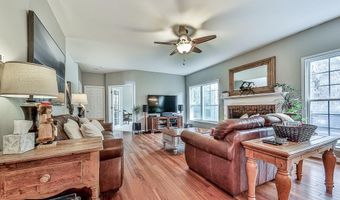 597 Lincolnwood Ln, Acworth, GA 30101