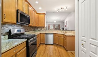 2854 Waterfront Ave, Algonquin, IL 60102