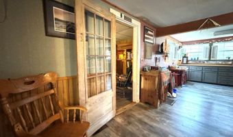 7 Howard Siding Ln, Abbot, ME 04406