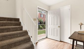 19 SHAGBARK Ct, Rockville, MD 20852